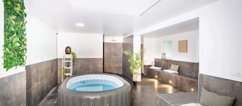 Belmonte | Whirlpool-Sauna-Billard-Kicker-Kino