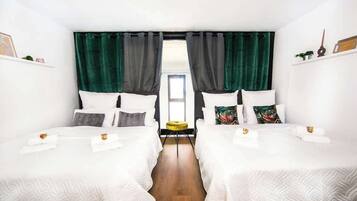 7 quartos, escrivaninha, Wi-Fi, roupa de cama