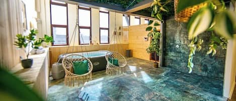Tina de hidromasaje interior