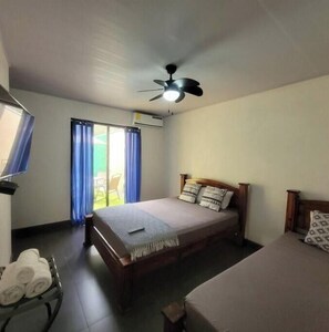 3 quartos, ferros/tábuas de passar roupa, Wi-Fi, roupa de cama