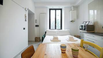 2 chambres, fer et planche Ă repasser, Wi-Fi gratuit, draps fournis