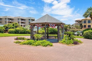 Exterior - 30A Beachfront | Pool  | Spooky Palms  | Sleeps 10 | Gulf View (Santa Rosa Beach)