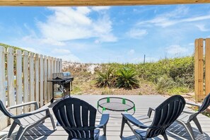 Outdoor dining - 30A Beachfront | Pool  | Spooky Palms  | Sleeps 10 | Gulf View (Santa Rosa Beach)