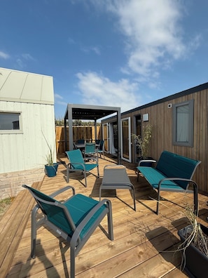 Outdoor dining - Mobile homes and chalets for 4 to 8 people Pets allowed (Guilvinec)