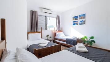 Apartment | Laptop workspace, blackout curtains, iron/ironing board, free WiFi