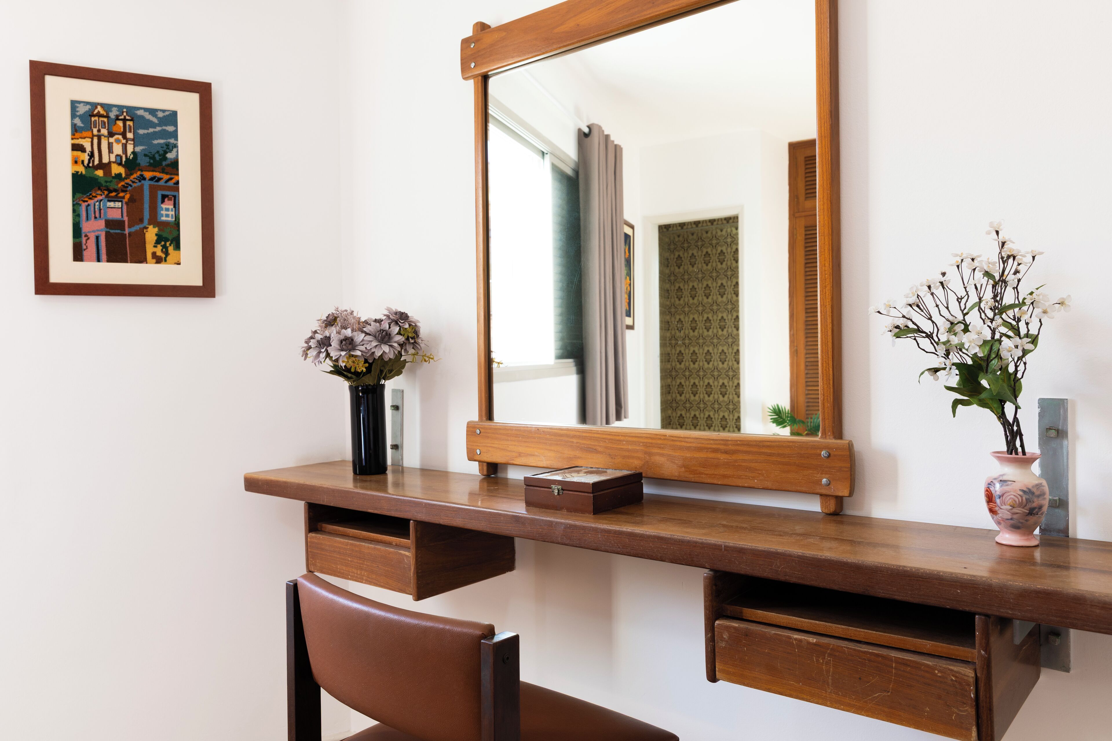 Apartment | Laptop workspace, blackout drapes, iron/ironing board, free WiFi