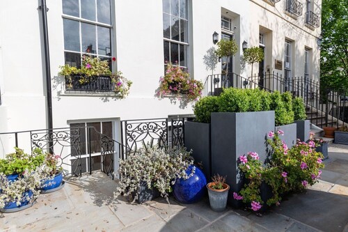 17 Rodney Road 
