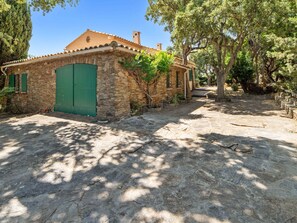 Exterior - Incredible sea view, peaceful stay at Villa OSCAR (Cavalaire-sur-Mer)