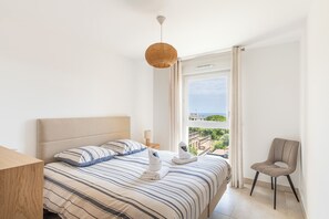 3 soverom, strykejern/-brett, wi-fi og sengetøy