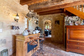 Interior - Charming House with Pool and Valley View in Anlhiac (Anlhiac)