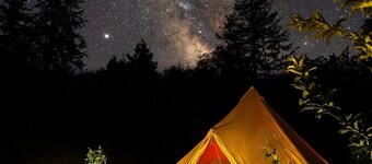 Tranquil Mountain Glamp: Swimming, Organic Meals, Hike Trails + Kayaking