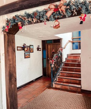 Interior detail - hotel san mateo (Nobsa)