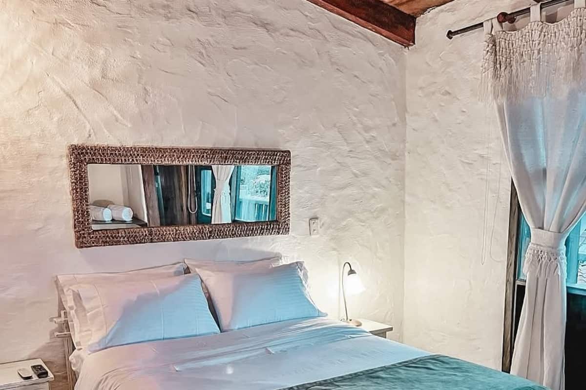Egyptian cotton sheets, premium bedding, down comforters