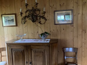 Interior - Cozy panoramic apartment a few minutes from the center of Cortina. (Cortina d'Ampezzo)