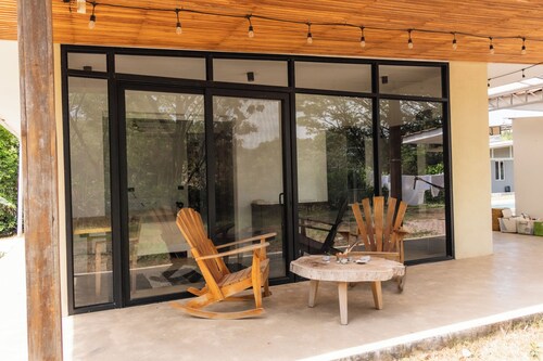 Modern Hideaway with Pool –  Near Sámara Location!