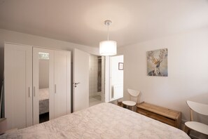 1 chambre, fer et planche à repasser, Wi-Fi, draps fournis