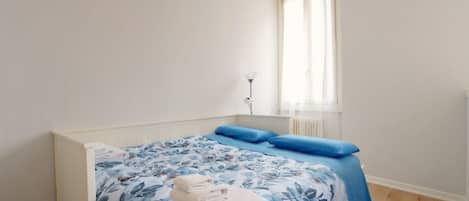 1 bedroom, iron/ironing board