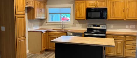 Microwave, oven, stovetop, dishwasher