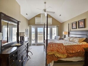 4 bedrooms, iron/ironing board, free WiFi