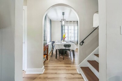 4BR Pitt Suburbs Gem