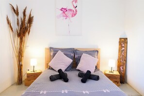 3 slaapkamers, een strijkplank/strijkijzer, wifi, beddengoed