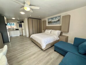1 bedroom, free WiFi, bed sheets
