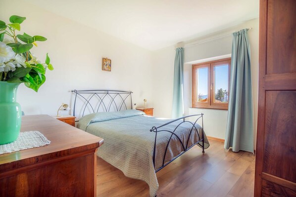 WiFi, bed sheets - The Abode of the Abraham-The Band (Sillico di Pieve Fosciana)
