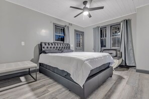 6 bedrooms, iron/ironing board, travel cot, WiFi