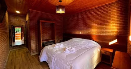 Gueshouse di Paolo by Concavus