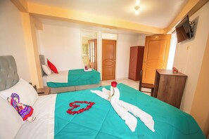 Standard Quadruple Room | Individually decorated, desk, laptop workspace, free WiFi - Hotel Villa Andina (Cusco)