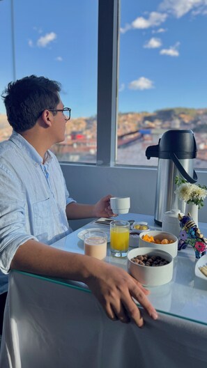 Free daily continental breakfast - Hotel Villa Andina (Cusco)