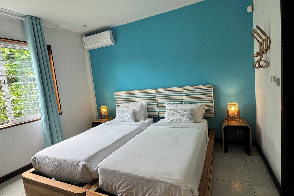 Minibar, in-room safe, soundproofing, free WiFi