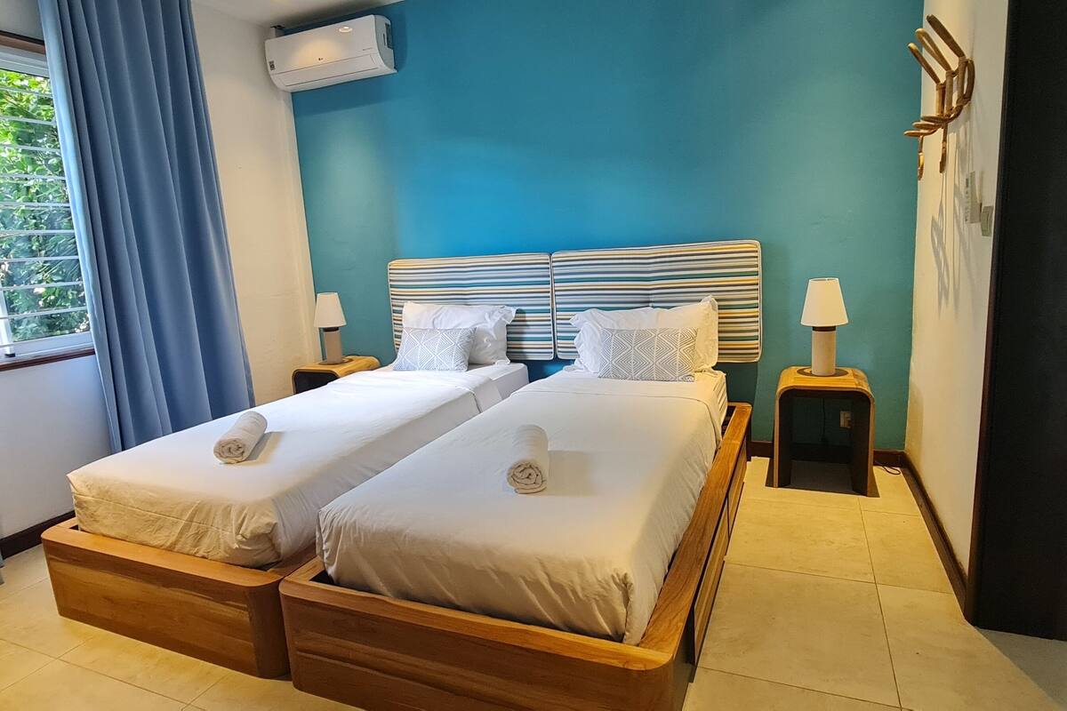 Minibar, in-room safe, soundproofing, free WiFi