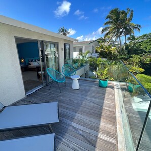 Terrace/patio - Blue Ocean Suites & Apartments (Trou d'Eau Douce)