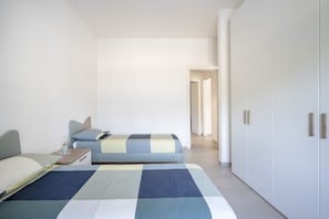 6 bedrooms