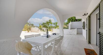 GuestHost - Beachside Escape–Villa Mola Polignano