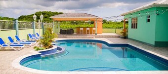 Docs Paradise.A unique blend of privacy, comfort, and a touch of tropical charm.