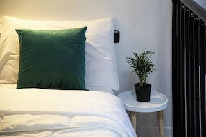 2 bedrooms, iron/ironing board, travel crib, free WiFi