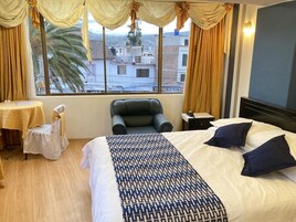 Wifi gratis y acceso para silla de ruedas 
