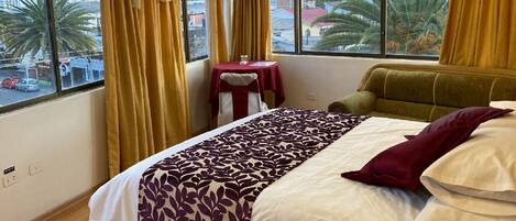 Wifi gratis y acceso para silla de ruedas
