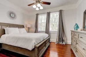 2 chambres, bureau, fer et planche à repasser, Wi-Fi gratuit