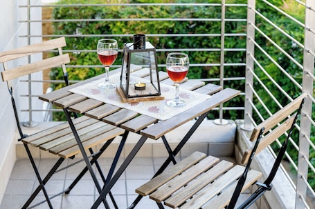 Luxury Apartment, 2 Bedrooms | Terrace/patio