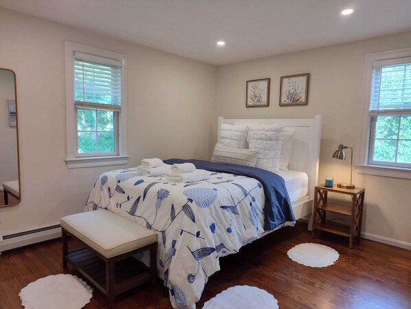 4 chambres, fer et planche à repasser, Wi-Fi gratuit, draps fournis