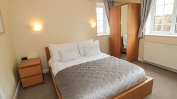 1 habitación, decoración personalizada y muebles diferentes