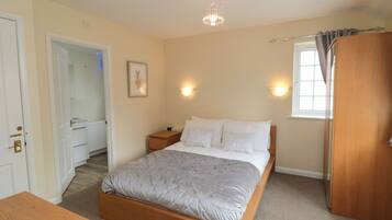 1 dormitori, decoració individual, mobiliari individual i wifi gratuïta