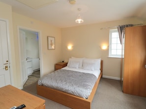 1 chambre, décoration personnalisée, ameublement personnalisé