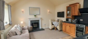 Midsummer Cottage