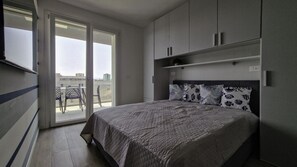 Huoneisto, 1 makuuhuone, parveke, kaupunkinäköala | 2 makuuhuonetta