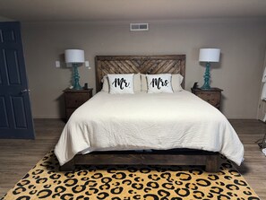 4 bedrooms, free WiFi, bed sheets