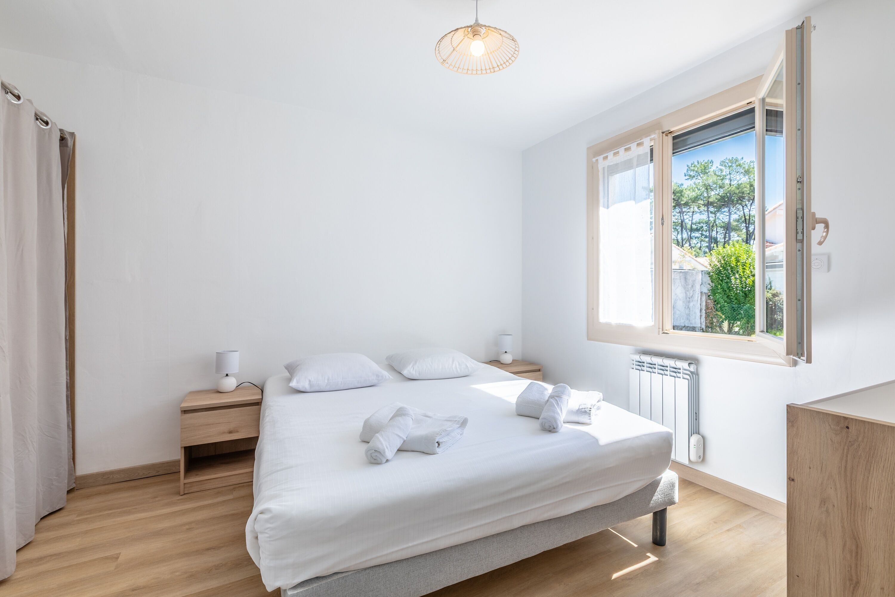 2 sovrum, strykjärn/strykbräda, gratis wi-fi och sängkläder